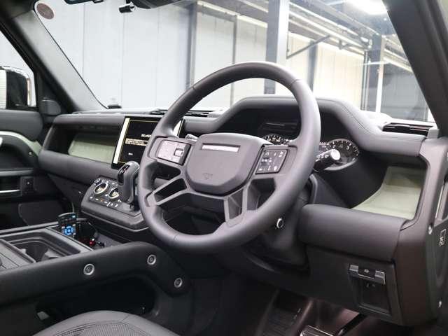 ディフェンダー 75thリミテッドエディション☆禁煙車☆外装色グラスミアグリーン☆ファブリックルーフ☆TVキャンセラー☆エアサスペンション☆ヘッドアップディスプレイ(45枚目)