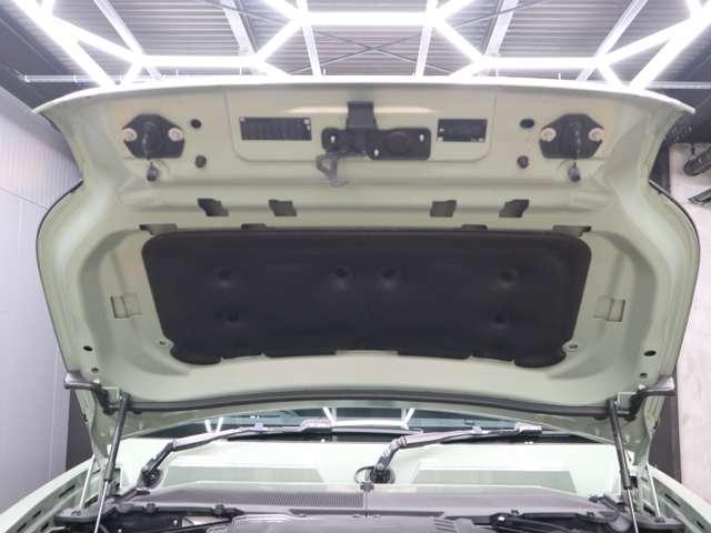 ディフェンダー 75thリミテッドエディション☆禁煙車☆外装色グラスミアグリーン☆ファブリックルーフ☆TVキャンセラー☆エアサスペンション☆ヘッドアップディスプレイ(46枚目)