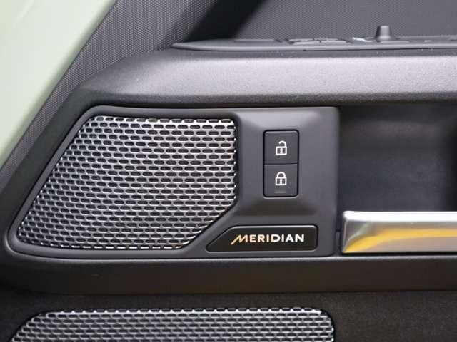 ディフェンダー 75thリミテッドエディション☆禁煙車☆外装色グラスミアグリーン☆ファブリックルーフ☆TVキャンセラー☆エアサスペンション☆ヘッドアップディスプレイ(49枚目)