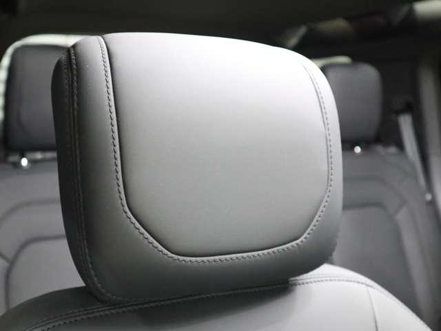 ディフェンダー 75thリミテッドエディション☆禁煙車☆外装色グラスミアグリーン☆ファブリックルーフ☆TVキャンセラー☆エアサスペンション☆ヘッドアップディスプレイ(51枚目)