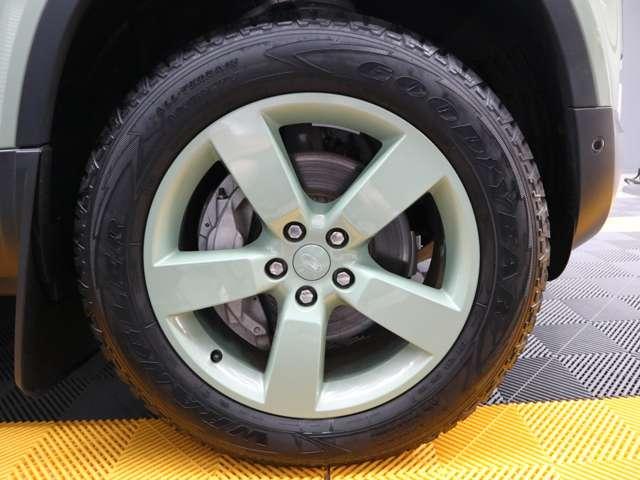 ディフェンダー 75thリミテッドエディション☆禁煙車☆外装色グラスミアグリーン☆ファブリックルーフ☆TVキャンセラー☆エアサスペンション☆ヘッドアップディスプレイ(56枚目)