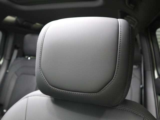 ディフェンダー 75thリミテッドエディション☆禁煙車☆外装色グラスミアグリーン☆ファブリックルーフ☆TVキャンセラー☆エアサスペンション☆ヘッドアップディスプレイ(57枚目)