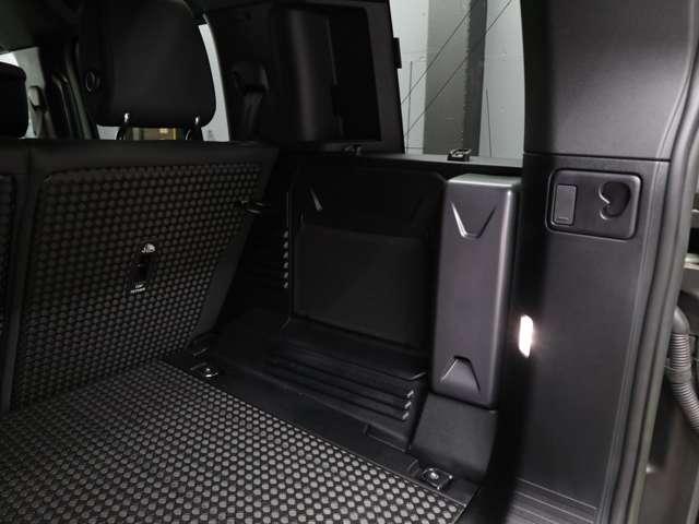 ディフェンダー 75thリミテッドエディション☆禁煙車☆外装色グラスミアグリーン☆ファブリックルーフ☆TVキャンセラー☆エアサスペンション☆ヘッドアップディスプレイ(62枚目)