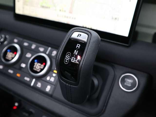 ディフェンダー 75thリミテッドエディション☆禁煙車☆外装色グラスミアグリーン☆ファブリックルーフ☆TVキャンセラー☆エアサスペンション☆ヘッドアップディスプレイ(65枚目)