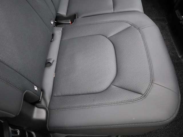 ディフェンダー 75thリミテッドエディション☆禁煙車☆外装色グラスミアグリーン☆ファブリックルーフ☆TVキャンセラー☆エアサスペンション☆ヘッドアップディスプレイ(66枚目)