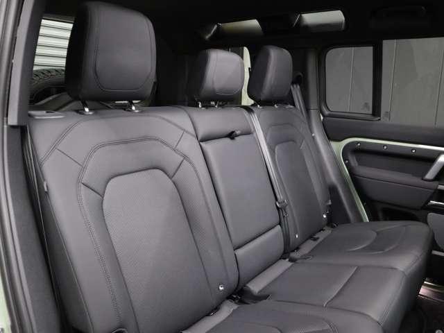 ディフェンダー 75thリミテッドエディション☆禁煙車☆外装色グラスミアグリーン☆ファブリックルーフ☆TVキャンセラー☆エアサスペンション☆ヘッドアップディスプレイ(68枚目)