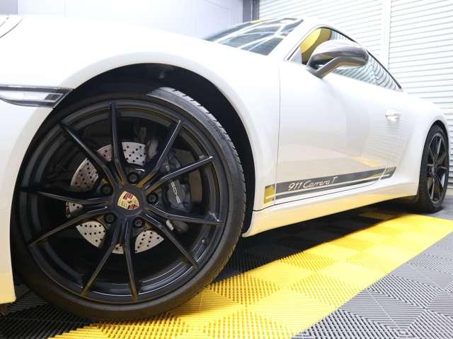 911 911カレラT ユーザー買取車 禁煙車 スポーツクロノP 純正PCMナビ GTスポーツステアリング パワーステアリングプラス 4人乗り パワーシート シートヒーター 純正20インチアルミホイールブラック(28枚目)