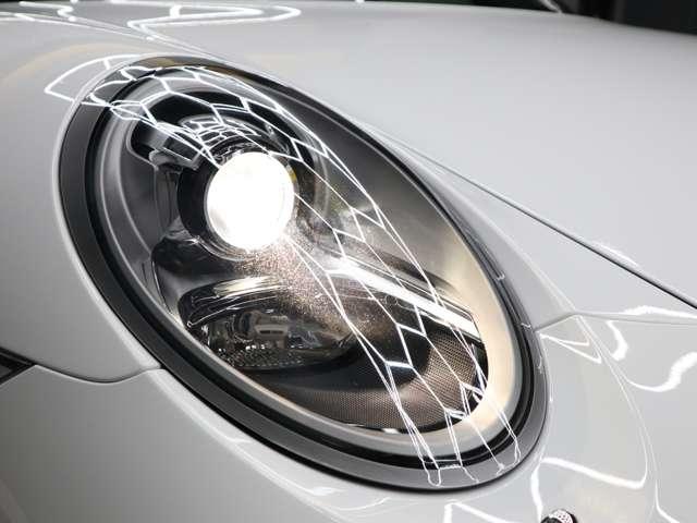 911 911カレラT ユーザー買取車 禁煙車 スポーツクロノP 純正PCMナビ GTスポーツステアリング パワーステアリングプラス 4人乗り パワーシート シートヒーター 純正20インチアルミホイールブラック(29枚目)