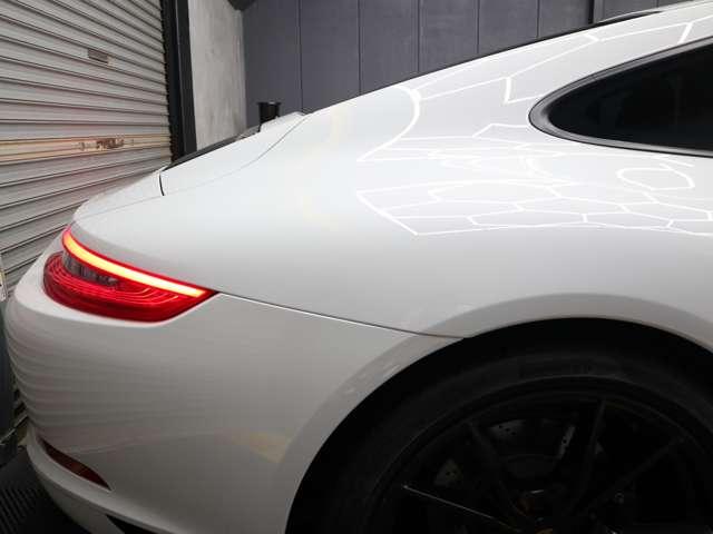 911 911カレラT ユーザー買取車 禁煙車 スポーツクロノP 純正PCMナビ GTスポーツステアリング パワーステアリングプラス 4人乗り パワーシート シートヒーター 純正20インチアルミホイールブラック(34枚目)
