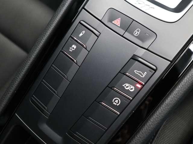 911 911カレラT ユーザー買取車 禁煙車 スポーツクロノP 純正PCMナビ GTスポーツステアリング パワーステアリングプラス 4人乗り パワーシート シートヒーター 純正20インチアルミホイールブラック(48枚目)