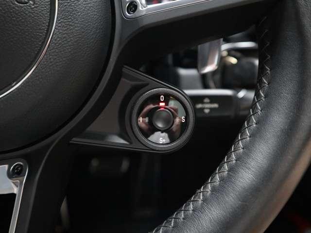 911 911カレラT ユーザー買取車 禁煙車 スポーツクロノP 純正PCMナビ GTスポーツステアリング パワーステアリングプラス 4人乗り パワーシート シートヒーター 純正20インチアルミホイールブラック(53枚目)