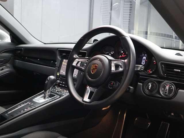 911 911カレラT ユーザー買取車 禁煙車 スポーツクロノP 純正PCMナビ GTスポーツステアリング パワーステアリングプラス 4人乗り パワーシート シートヒーター 純正20インチアルミホイールブラック(56枚目)
