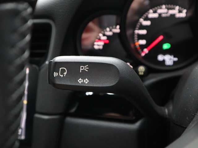 911 911カレラT ユーザー買取車 禁煙車 スポーツクロノP 純正PCMナビ GTスポーツステアリング パワーステアリングプラス 4人乗り パワーシート シートヒーター 純正20インチアルミホイールブラック(59枚目)