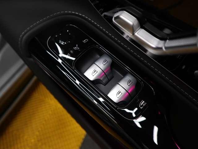 SL SL43 禁煙車 黒革&黒幌 外装色(アルペングレー) HUD AMGダイナミック+パッケージ AMGライドコントロールサスペンション ブルメスター3Dサウンド(53枚目)