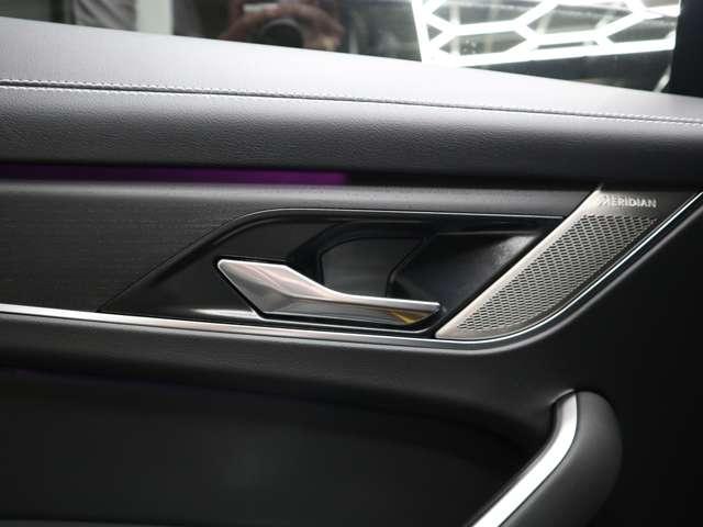 Fペイス R-ダイナミック HSE P250 ガソリンモデル パノラマサンルーフ 黒革シート  MERIDIANサラウンド 純正21インチアルミホイール シートヒーター&ベンチレーション シートマッサージ インテリアライト(54枚目)