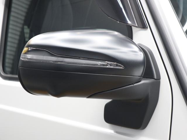 Gクラス G63 マグノヒーローエディション 4WD 禁煙車 限定75台 マグノオパリスホワイト カーボンファイバーインパネ カーボンパフォーマンスステアリング 純正AMG22インチ鍛造ホイール 社外電動サイドステップ(32枚目)