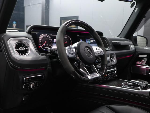 Gクラス G63 マグノヒーローエディション 4WD 禁煙車 限定75台 マグノオパリスホワイト カーボンファイバーインパネ カーボンパフォーマンスステアリング 純正AMG22インチ鍛造ホイール 社外電動サイドステップ(40枚目)