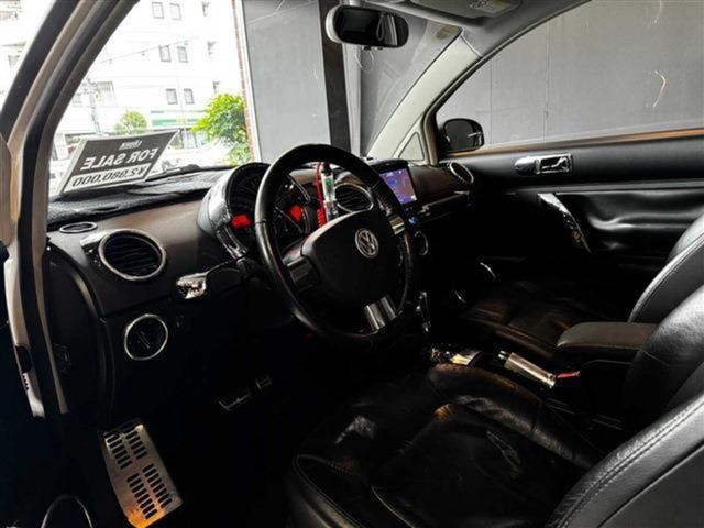 ニュービートル LZ リフトアップ カスタム キャンピング 左ハンドル フロア6AT 障害物センサー 横滑り防止装置 ETC フルセグ 本革シート キーレス サンルーフ 車検整備付き(8枚目)