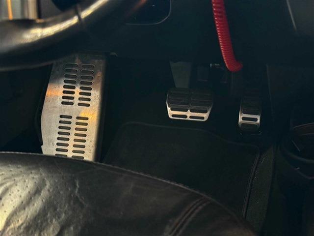 ニュービートル LZ リフトアップ カスタム キャンピング 左ハンドル フロア6AT 障害物センサー 横滑り防止装置 ETC フルセグ 本革シート キーレス サンルーフ 車検整備付き(10枚目)