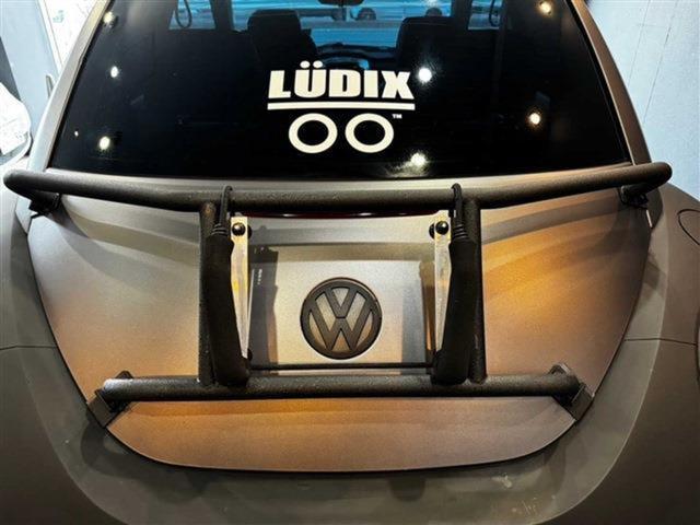 ニュービートル LZ リフトアップ カスタム キャンピング 左ハンドル フロア6AT 障害物センサー 横滑り防止装置 ETC フルセグ 本革シート キーレス サンルーフ 車検整備付き(17枚目)