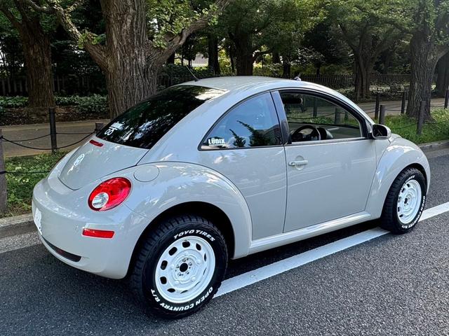 ニュービートル ＬＺ　フロア６ＡＴ　リフトアップ　全塗装済　社外アルミホイール　オフロードタイヤ　サンルーフ　本革シート　キーレス　ＥＴＣ　車検整備付き（2枚目）