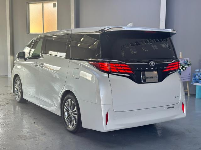 アルファードハイブリッド Z 法人ワンオーナー、本革メモリ付きパワーシート、シートエアコン、全周囲カメラ、無線Carplay、ACCアダプティプ・クル-ズ・コントロ-ル、ダブルムンル-フ、HUD、後席モニタ、自動駐車システム(2枚目)