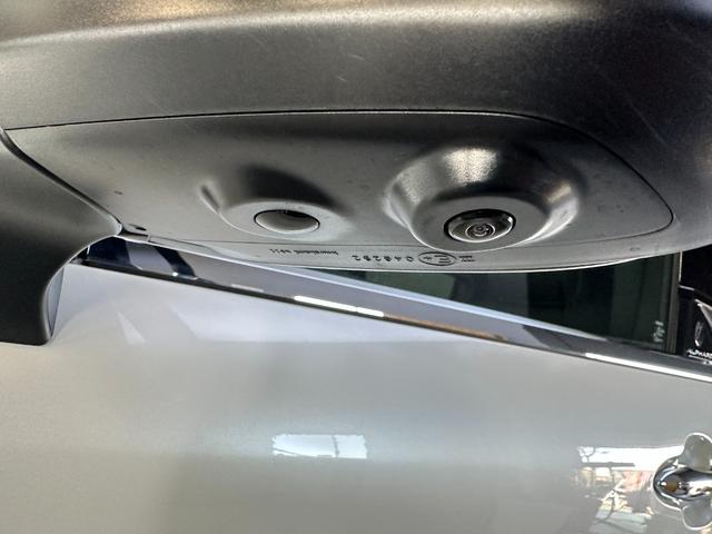 アルファードハイブリッド Z 法人ワンオーナー、本革メモリ付きパワーシート、シートエアコン、全周囲カメラ、無線Carplay、ACCアダプティプ・クル-ズ・コントロ-ル、ダブルムンル-フ、HUD、後席モニタ、自動駐車システム(24枚目)