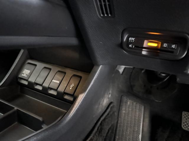 ヴェゼル ハイブリッドZ・ホンダセンシング Carplay、シートヒーター、カーナビ、ETC、バックカメラ、多機能ステアリング、クルーズコントロール、盗難防止システム、ハーフレザーシート、レーンアシスト、アイドリングストップ、(13枚目)