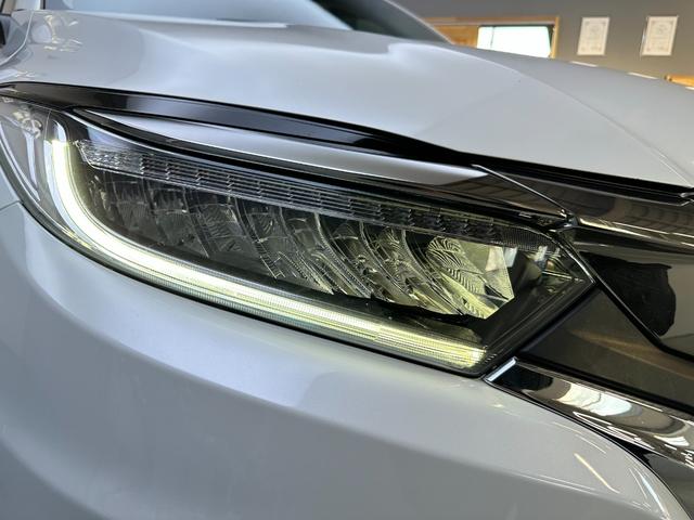 ヴェゼル ハイブリッドZ・ホンダセンシング Carplay、シートヒーター、カーナビ、ETC、バックカメラ、多機能ステアリング、クルーズコントロール、盗難防止システム、ハーフレザーシート、レーンアシスト、アイドリングストップ、(16枚目)