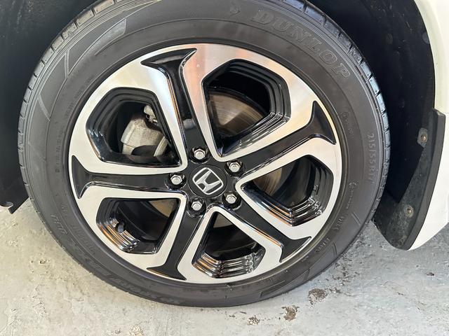 ヴェゼル ハイブリッドZ・ホンダセンシング Carplay、シートヒーター、カーナビ、ETC、バックカメラ、多機能ステアリング、クルーズコントロール、盗難防止システム、ハーフレザーシート、レーンアシスト、アイドリングストップ、(17枚目)