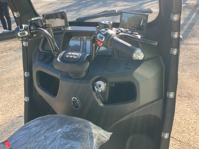 *その他  VEHICLEFUN ETT-NEO 普通免許 家庭用100V リチウムイオン 3人乗(7枚目)