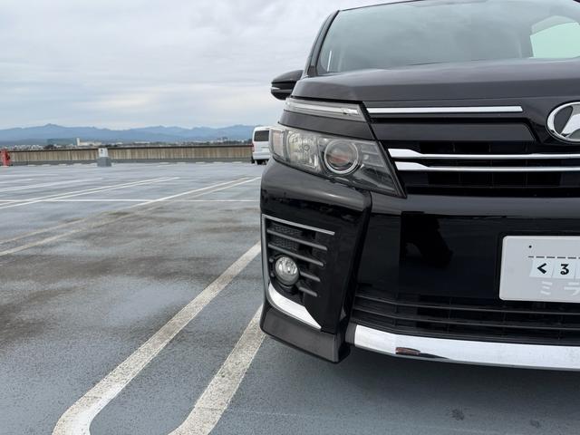 ヴォクシー ＺＳ　純正ナビゲーション　バックカメラ　純正フリップダウンモニター　７人乗り　両側パワースライドドア（11枚目）