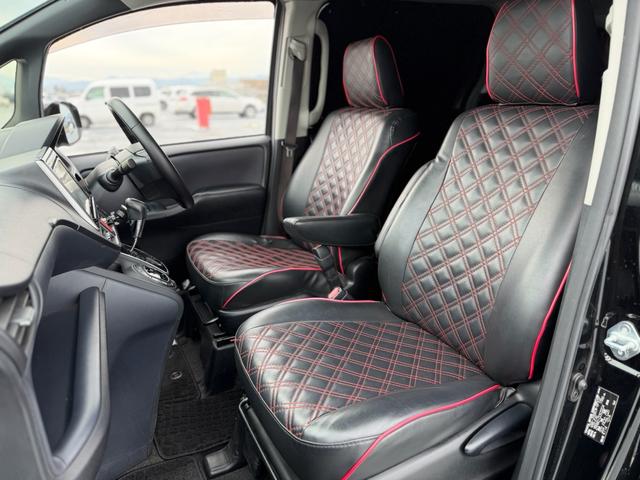 ヴォクシー ＺＳ　純正ナビゲーション　バックカメラ　純正フリップダウンモニター　７人乗り　両側パワースライドドア（24枚目）