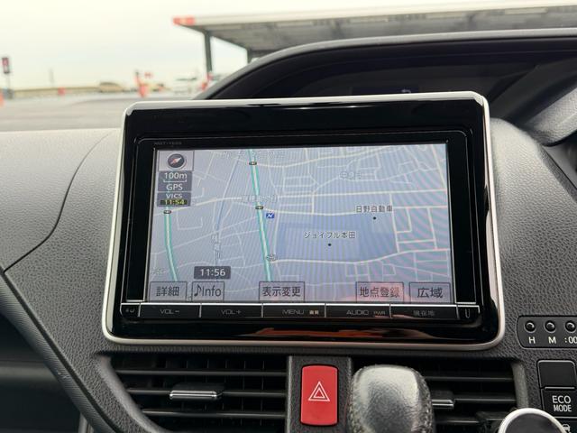 ヴォクシー ＺＳ　純正ナビゲーション　バックカメラ　純正フリップダウンモニター　７人乗り　両側パワースライドドア（48枚目）