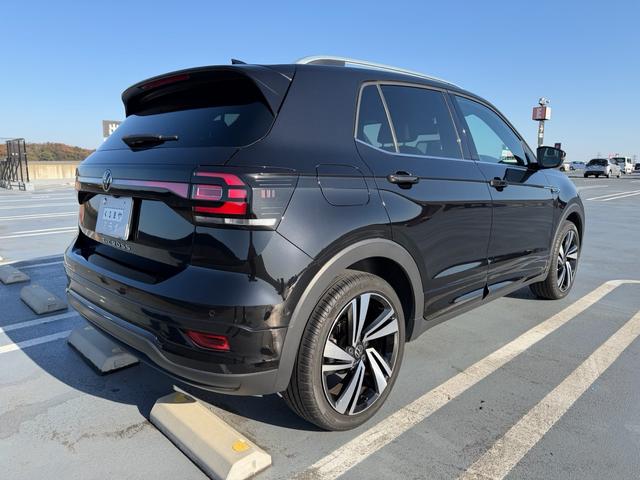 T-クロス TSI Rライン 液晶メーター アダプティブクルーズコントロール レーンキープ リアトラフィック ブラインドスポット 社外デジタルミラー 純正AW Discoverpro バックカメラ センサー パーキングアシスト(5枚目)