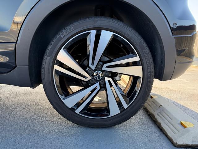 T-クロス TSI Rライン 液晶メーター アダプティブクルーズコントロール レーンキープ リアトラフィック ブラインドスポット 社外デジタルミラー 純正AW Discoverpro バックカメラ センサー パーキングアシスト(19枚目)