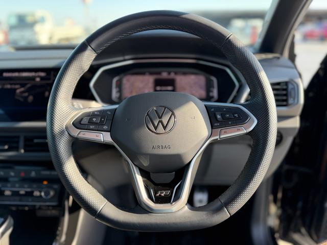 T-クロス TSI Rライン 液晶メーター アダプティブクルーズコントロール レーンキープ リアトラフィック ブラインドスポット 社外デジタルミラー 純正AW Discoverpro バックカメラ センサー パーキングアシスト(38枚目)