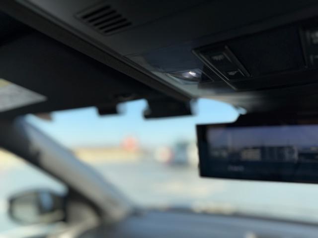 T-クロス TSI Rライン 液晶メーター アダプティブクルーズコントロール レーンキープ リアトラフィック ブラインドスポット 社外デジタルミラー 純正AW Discoverpro バックカメラ センサー パーキングアシスト(51枚目)