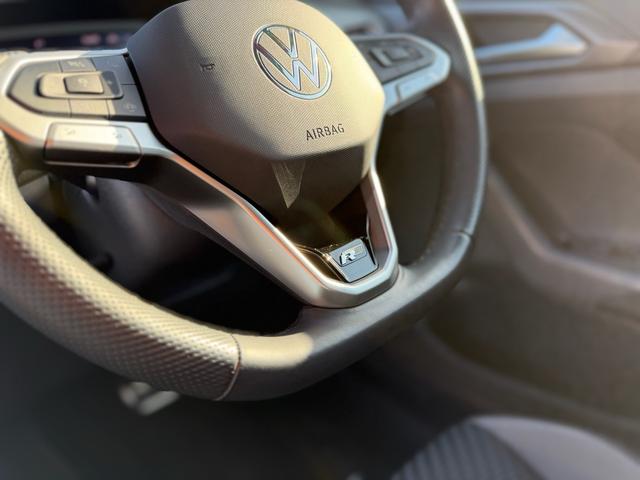 T-クロス TSI Rライン 液晶メーター アダプティブクルーズコントロール レーンキープ リアトラフィック ブラインドスポット 社外デジタルミラー 純正AW Discoverpro バックカメラ センサー パーキングアシスト(65枚目)