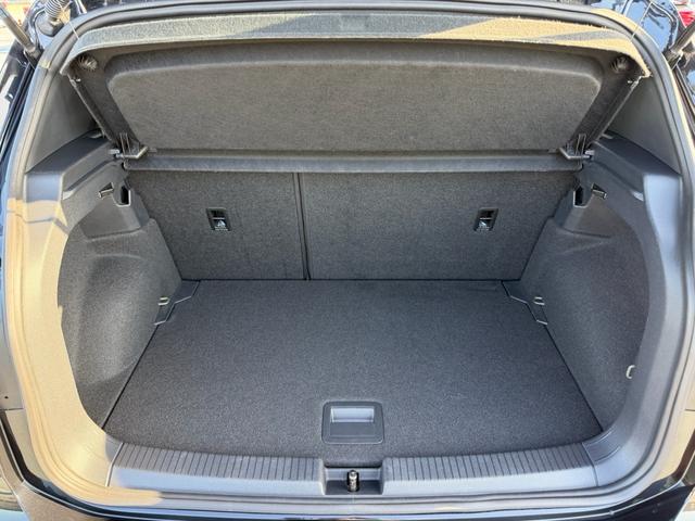 T-クロス TSI Rライン 液晶メーター アダプティブクルーズコントロール レーンキープ リアトラフィック ブラインドスポット 社外デジタルミラー 純正AW Discoverpro バックカメラ センサー パーキングアシスト(66枚目)