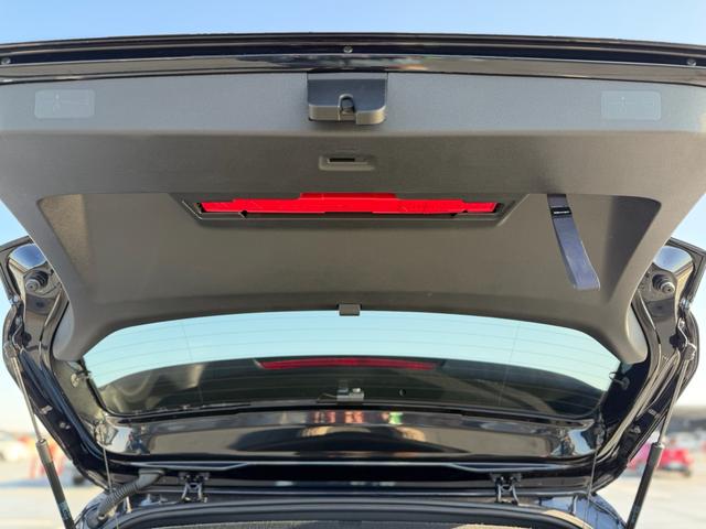 T-クロス TSI Rライン 液晶メーター アダプティブクルーズコントロール レーンキープ リアトラフィック ブラインドスポット 社外デジタルミラー 純正AW Discoverpro バックカメラ センサー パーキングアシスト(70枚目)