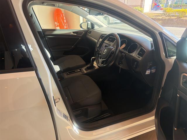 ゴルフ TSIコンフォートラインブルーモーションテクノロジー 禁煙車 ETC バックカメラ ナビ TV アルミホイール オートライト キーレスエントリー アイドリングストップ 電動格納ミラー AT CD USB エアコン パワーステアリング パワーウィンドウ(68枚目)