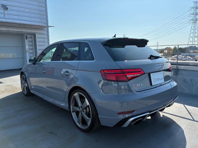 RS3スポーツバック ベースグレード(6枚目)