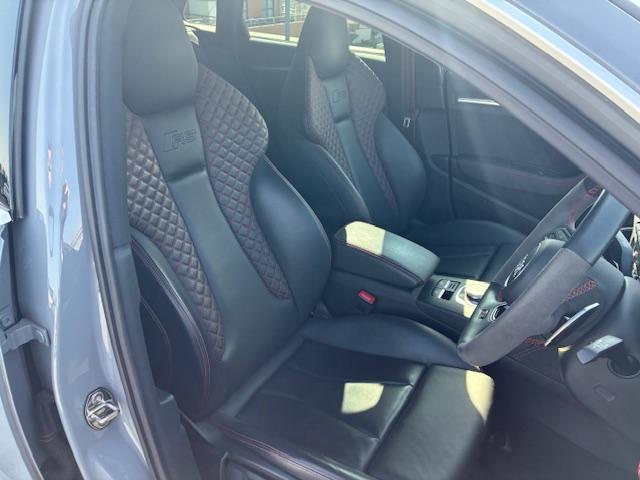 RS3スポーツバック ベースグレード(11枚目)