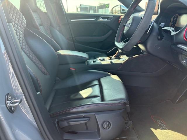 RS3スポーツバック ベースグレード(12枚目)