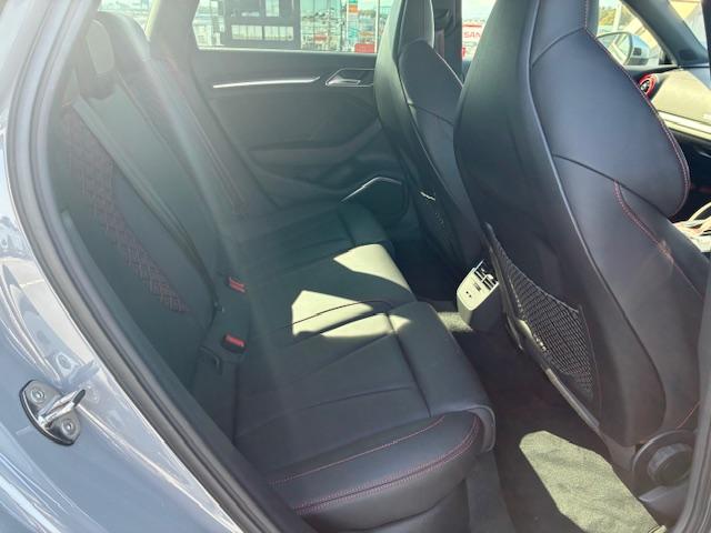 RS3スポーツバック ベースグレード(13枚目)