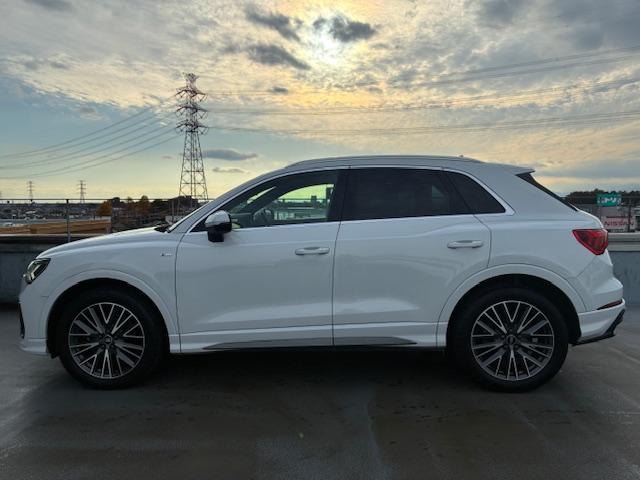 Ｑ３ ３５ＴＦＳＩ　Ｓライン（5枚目）