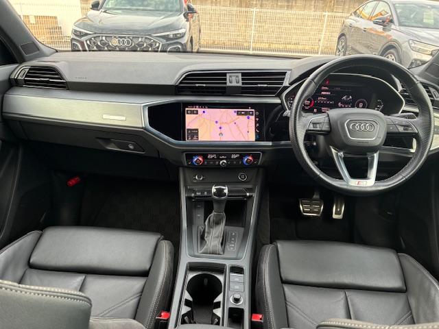 Ｑ３ ３５ＴＦＳＩ　Ｓライン（9枚目）