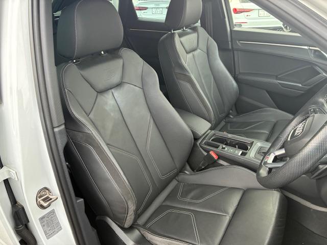 Ｑ３ ３５ＴＦＳＩ　Ｓライン（10枚目）