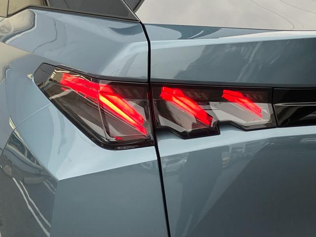 3008 GTハイブリッド アルカンタラパッケージ 認定中古車 弊社デモカー 新車保証継承 AppleCarPlay アクティブクルーズコントロール ブラインドスポットモニター ステアリングパドルシフト シートメモリー機能 シートヒーター ETC車載器(13枚目)